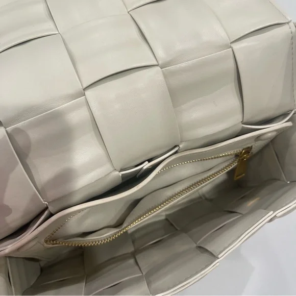 Amazon braided/woven cream crossbody purse - Picture 9 of 14